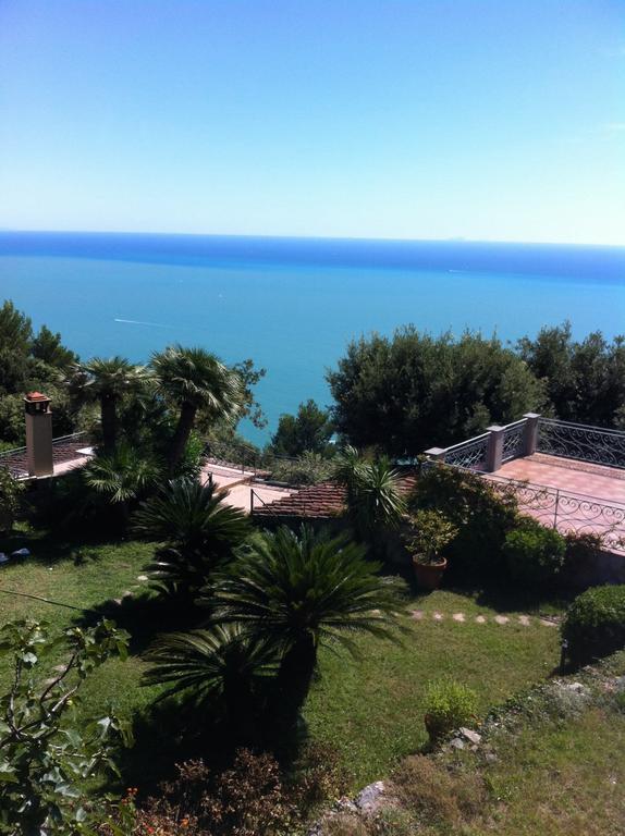B&B Le Palme Ameglia Buitenkant foto